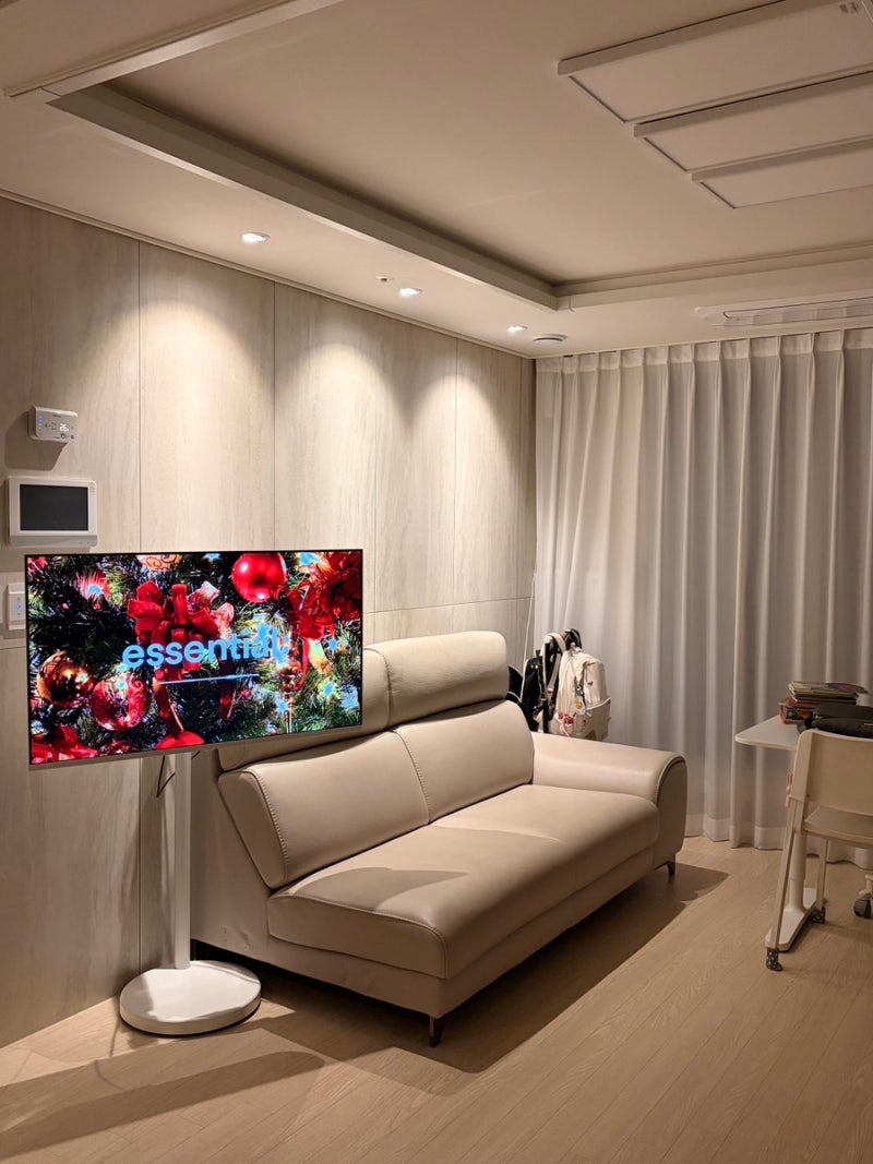 삼탠바이미 43인치 이동식TV, 한텐바이미 UHD 4K QLED