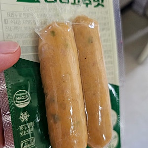 육식토끼 닭가슴살 소시지 청양고추맛 잇메이트 미트리 비교 단백질량 16g 식감 맛 확실히 달....