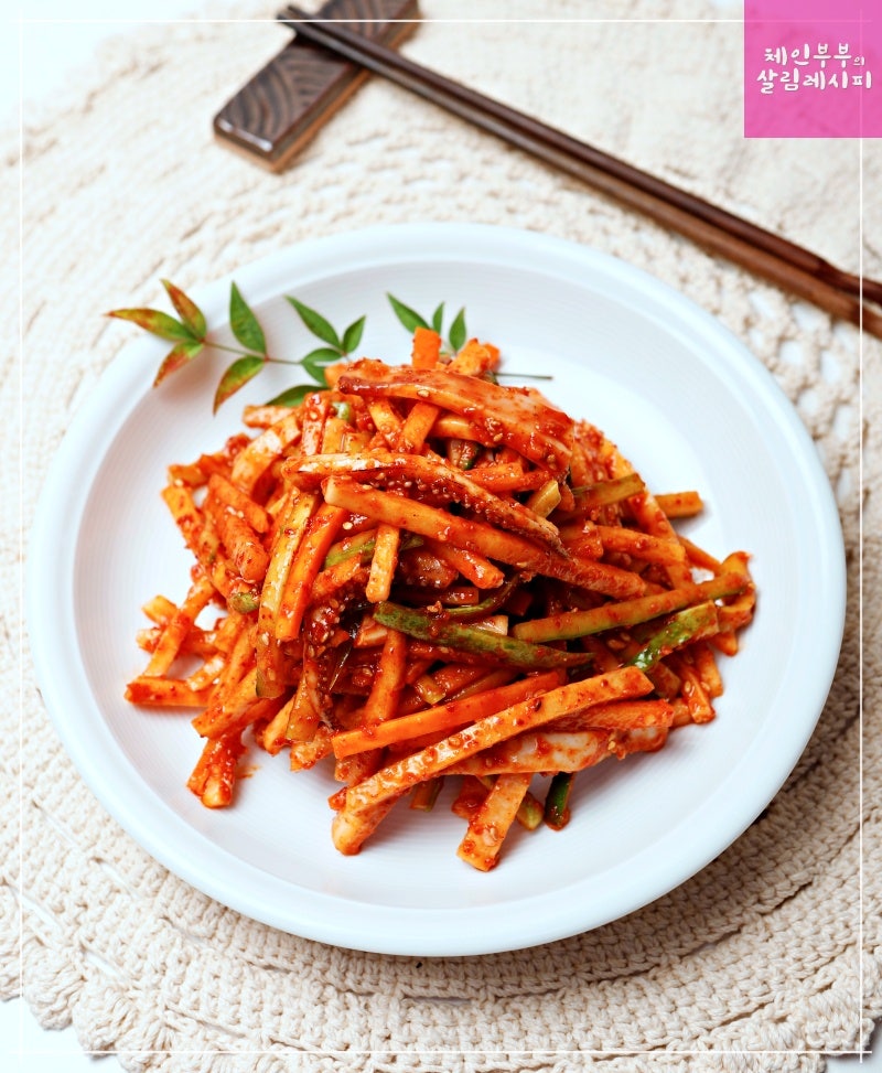 고추장 말고 이것 넣었더니 더 칼칼한 오징어초무침 레시피 / 명절반찬