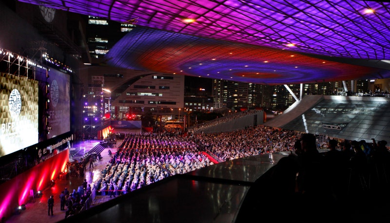 2026 부산국제영화제 추천작, 316편 중에 이 8편만 골랐어요