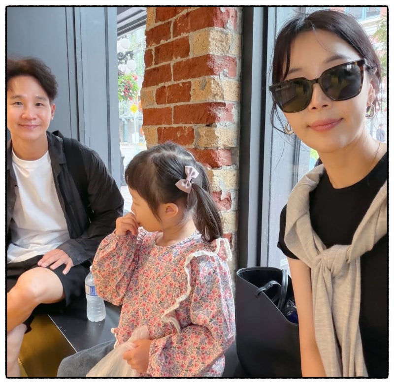 우울증 고백했던 한지혜, 검사 남편과 6세 딸 데리고 캐나다 밴쿠버 여행 떠난 진짜 근황?!