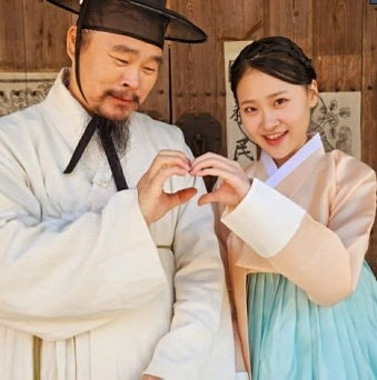 심수봉, 김다현 공개 저격 후 결국 사과…父김봉곤 “딸이 펑펑 울었다”