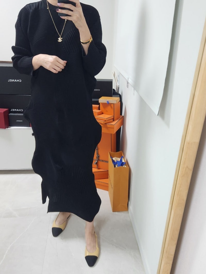 [코네]이세이미야케 코네코네 원피스