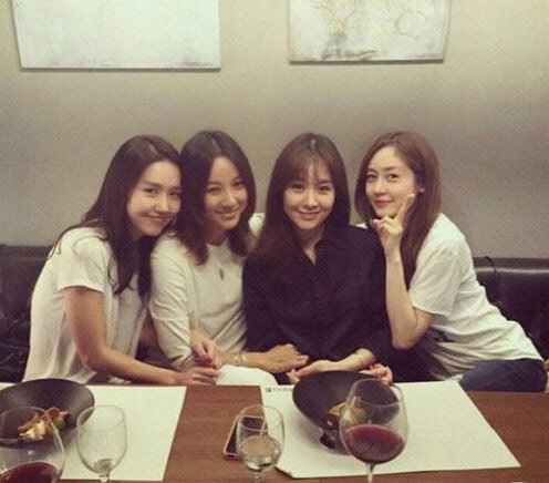 핑클, 21년 만에 재결합…이효리·옥주현·이진·성유리 완전체 컴백