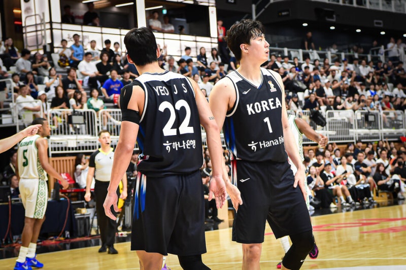 203cm 여준석, 부상 딛고 뛰더니 12년 만의 금메달로 결국 병역까지 해결했다는데