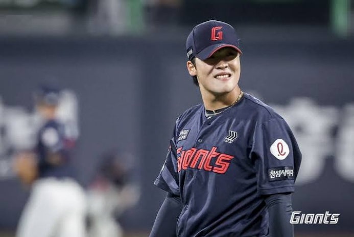 “제2의 윤성빈 되나?” 156km 던지는데 아직 못터진 롯데 1차지명 투수