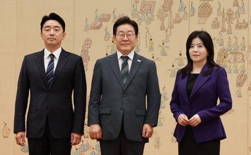 건대 출신 <b>강훈식</b> 대통령 <b>비서실장</b> 사퇴 프로필 이력 총정리｜대전 ....