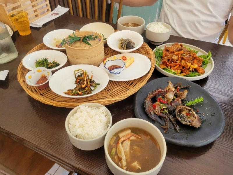 순천역맛집 하풍길49 한상 가득 차려진 미나리제육