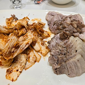 강레오 수육 레시피 돼지고기 수육 삶는법 찜수육 만들기 돈코츠라멘까지 즐기기