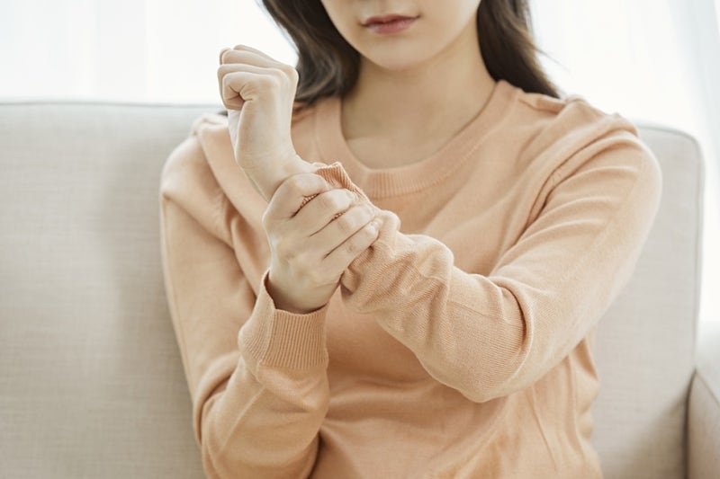 통풍 초기증상 3가지 및 요산 수치 기준: 엄지발가락 통증 완화법 총정리