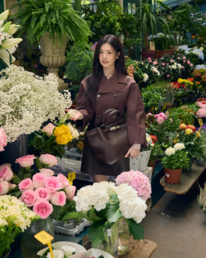 엄마 가방인 줄 알았는데.. 정소민이 들자 여신 가방 됐다