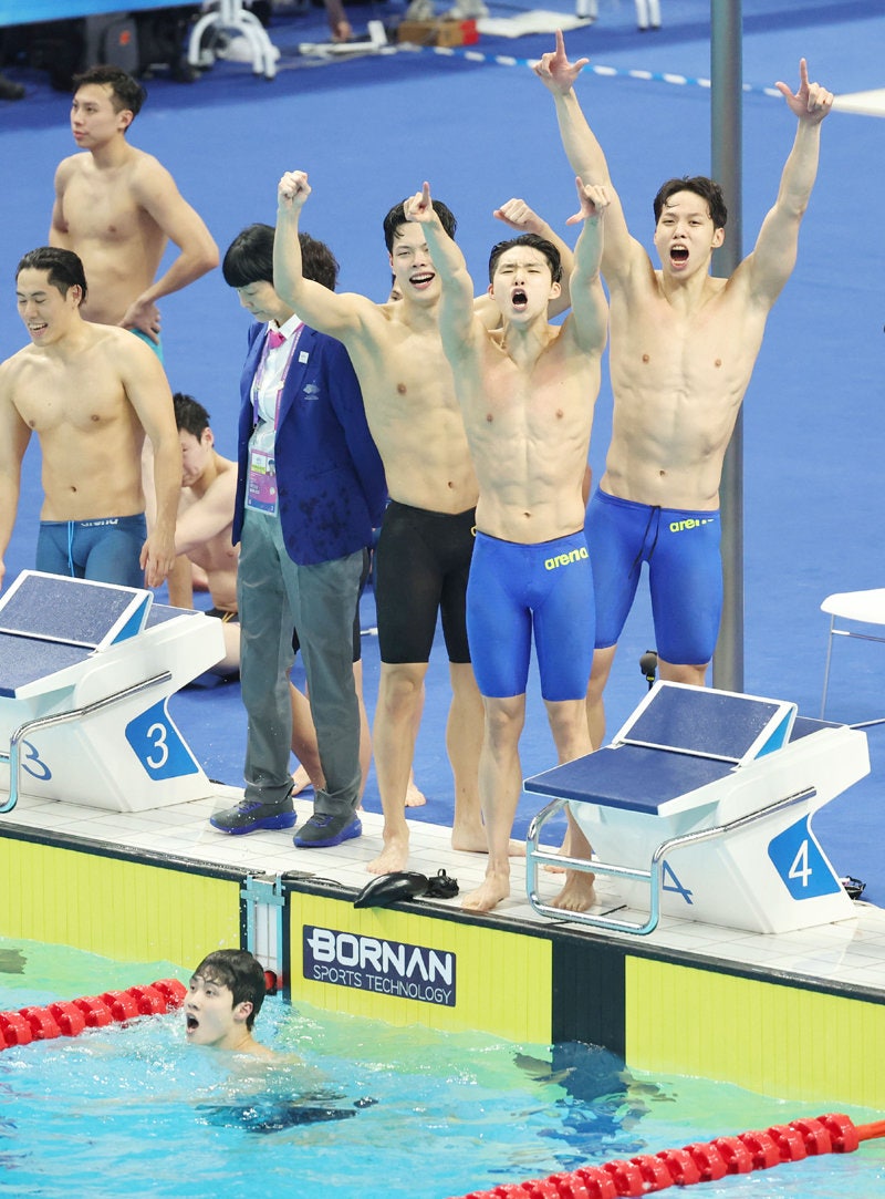 황선우 김우민 계영 800m 오늘 결승, 항저우 신기록 또 쓸까… 시간·중계 총정리