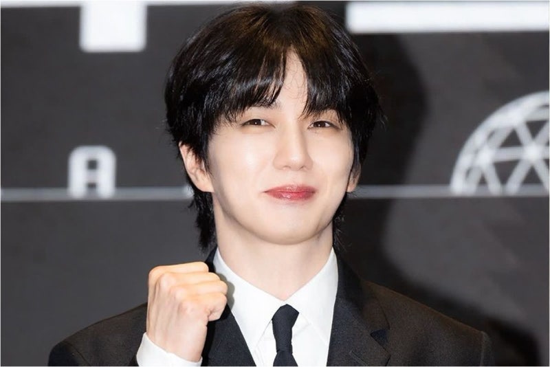 9년 차 '집돌이' 유승호, 반려묘와 함께하는 요리·청소 일상 공개! 찌개부터 파스타까지, 그....