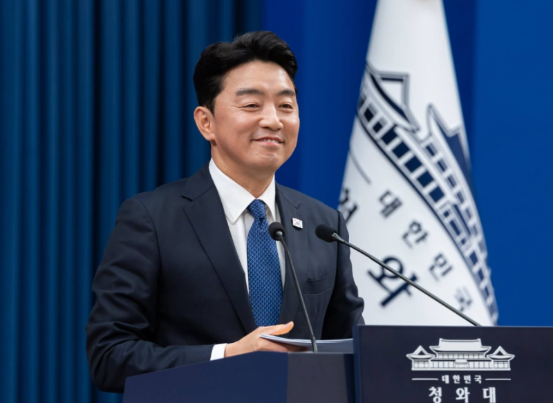 강훈식 비서실장 결국 사의 표명, 1년 4개월 만에 무슨 일이?