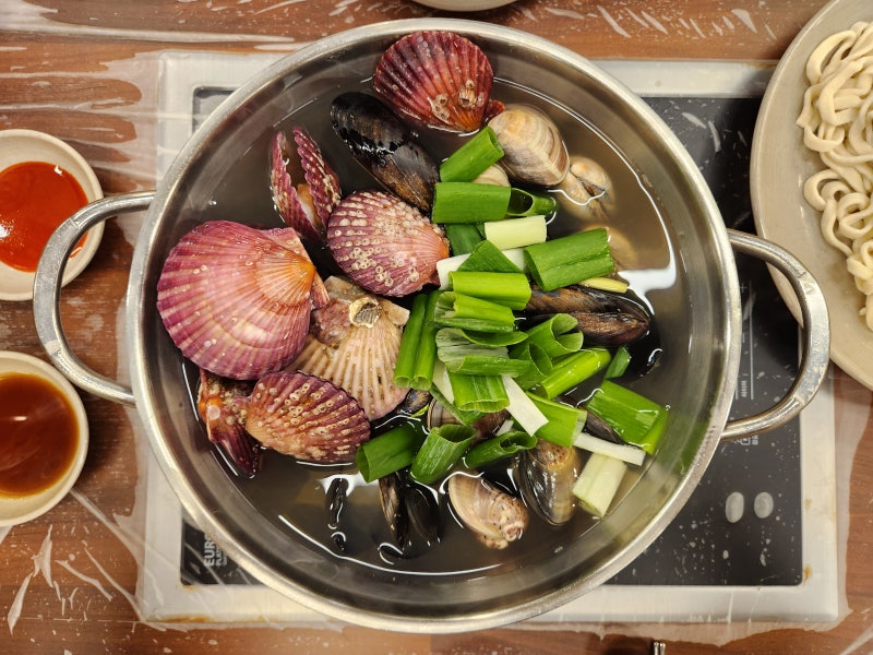 인천 계양구 가족외식 하기 좋은 해물칼국수 맛집