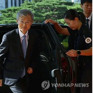 조희대 대법원장, 靑 대법관 재제청 요구 거부… "헌법적 근거·사유 없다"