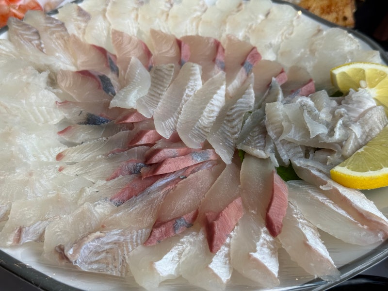 강원도 양양맛집-낙산사 옆 [낙산어촌계 활어 회센터 : 대한민국 석형횟집]_싱싱한 회 한접시....