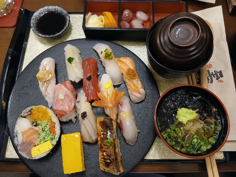 잠실 스시 맛집 스시이세이 | 롯데월드몰 애비뉴엘 지라시스시 모둠스시 후기