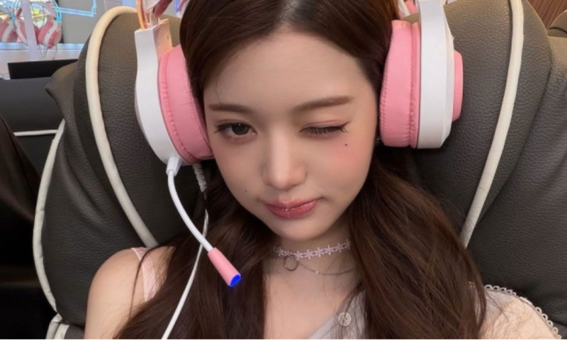 장원영 “나 사실 게임 못해” 첫 PC방 반전, 배그 치킨 먹고 팩 붙인 하루까지 공개