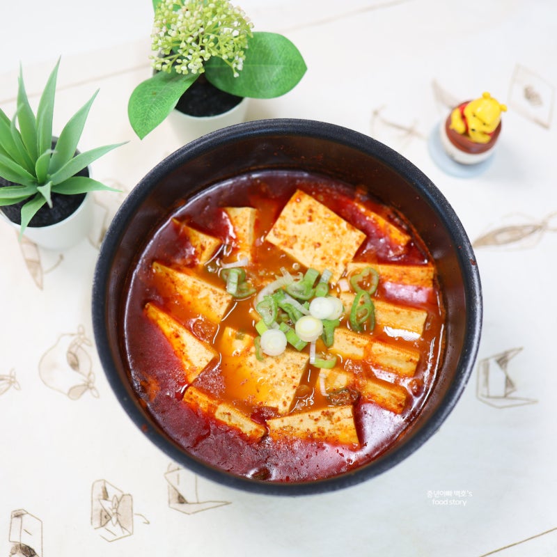 명절에 생각나는 칼칼한 음식 얼큰 요리 이모카세 두부찌개 레시피