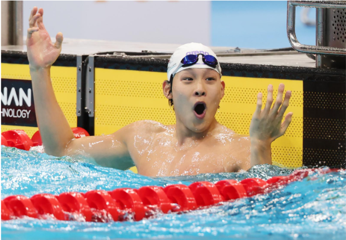 김영범 자유형 50m 금메달｜21초66 대회 신기록으로 한국 수영 첫 금