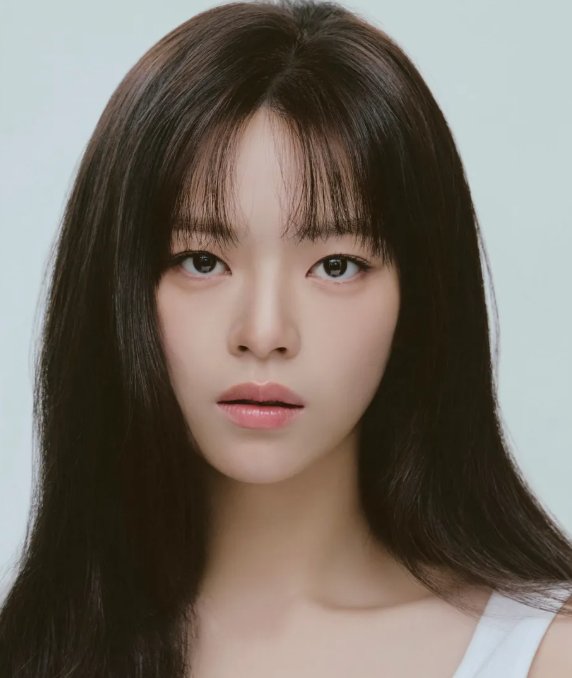 트와이스 정연, 11년 만에 JYP 떠나 선택한 새 길