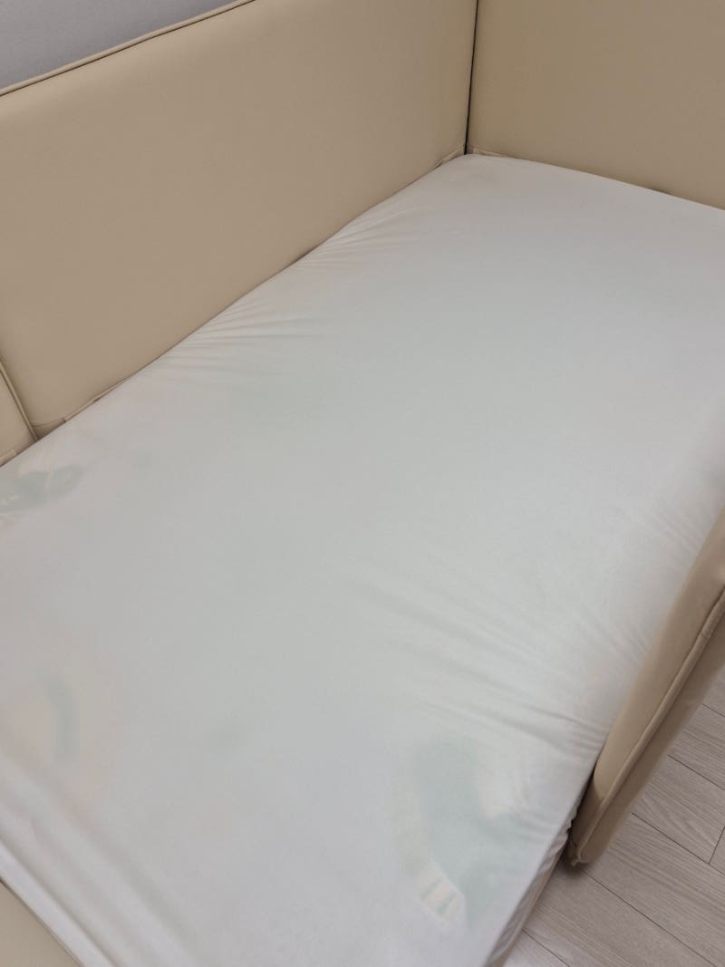 아기침대 베스트슬립 엘라비아 S6 매트리스 방수 커버 고정 방법 다이소 제품 추천