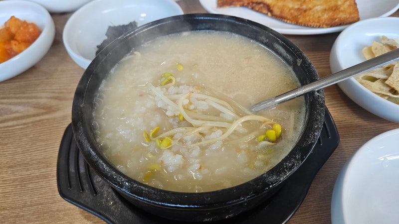 속초 양양 웨이팅 맛집 황태국밥으로 유명한 감나무식당