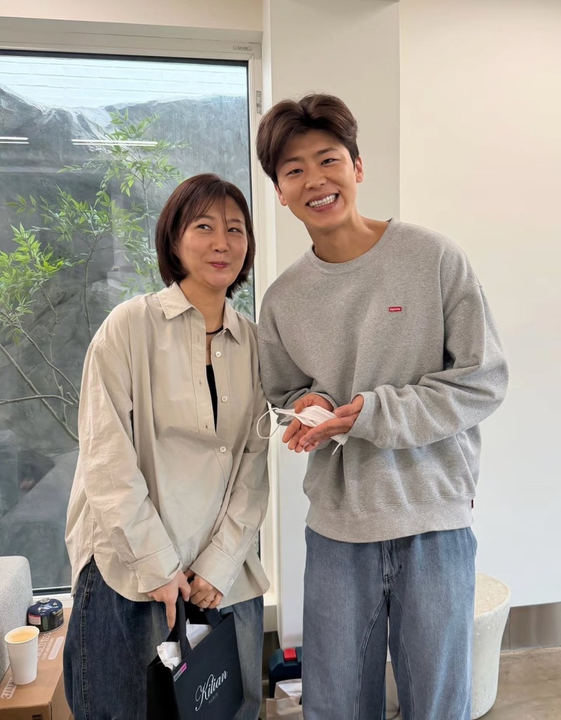 박지현 김나영, 장윤정 사무실 급습…뜻밖의 방문에 입꼬리 못 숨긴 장윤정