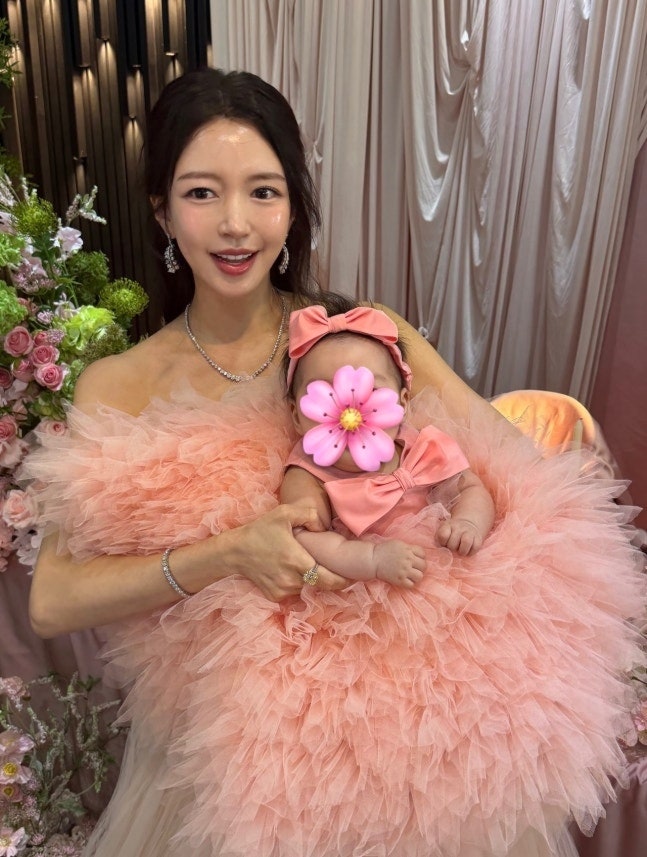 "박현선 이필립, 초호화 백일잔치" 셋째 딸 현장 공개
