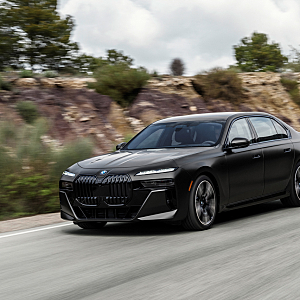 "미친 주행 질감!" 2026년 신형 BMW 7시리즈 740i xDrive 파워트레인 성능 분석, 이게 진짜 물건이네....