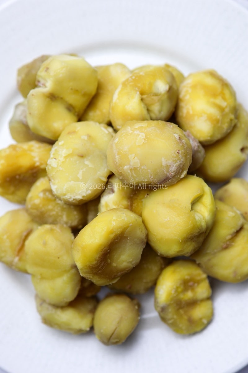 밤 삶는 방법 달큰하고 포슬포슬한 가을 간식 껍질 쉽게 까는 꿀팁 및 보관법 총정리