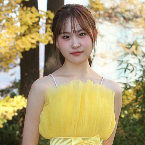 "무대에서 5곡 부른 뒤 날선 말을 들었지만 직접 통화했다..." 트로트 가수 김다현의 입장