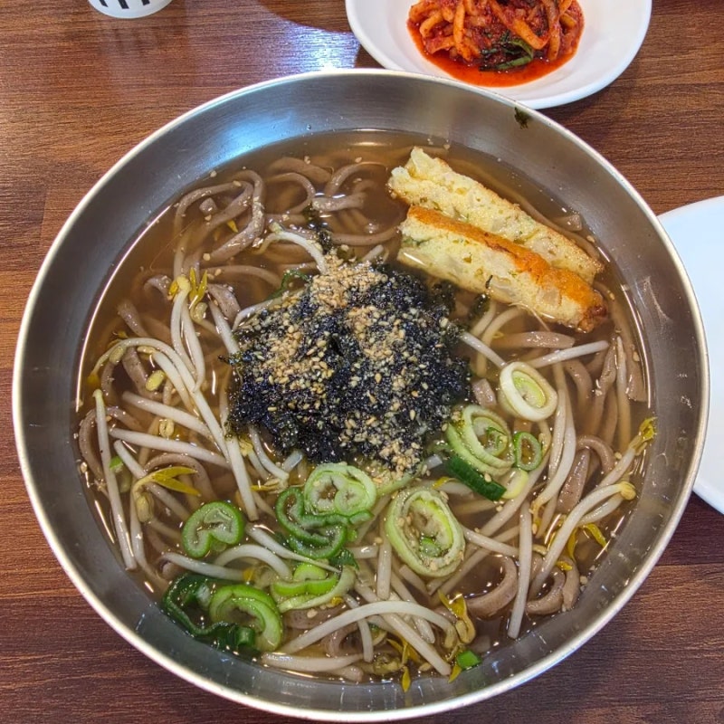 江原道旌善アリラン市場の美味しい店「フェドンチプ」：コットゥンチギ麺、オレンイ麺、そば粉クレープのレビュー