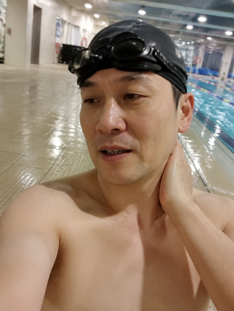 목디스크 수영 계속해도 되는지, 3년 수영하다 궁금해서 물어봤어요