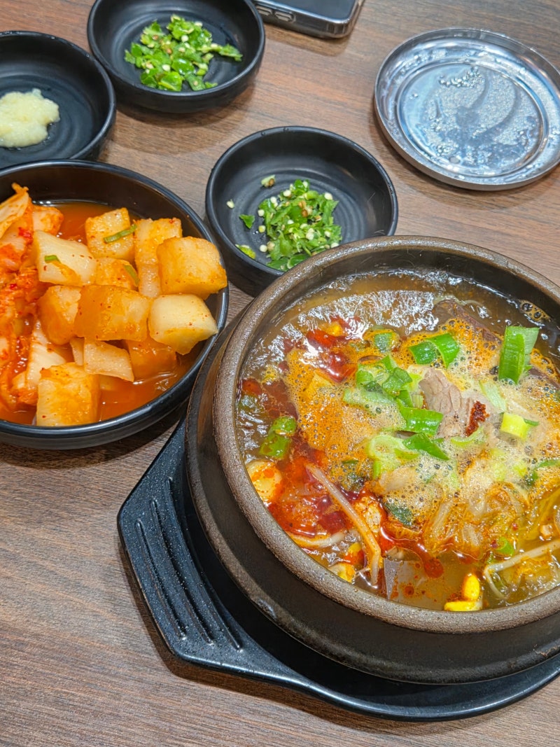 뜨끈한 한 끼로 딱! 제주공항 맛집 대춘해장국 공항점