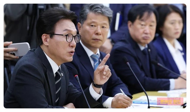 김민석·김용민 인선 이견, ‘야당과 뭐가 다른가’ 나온 배경