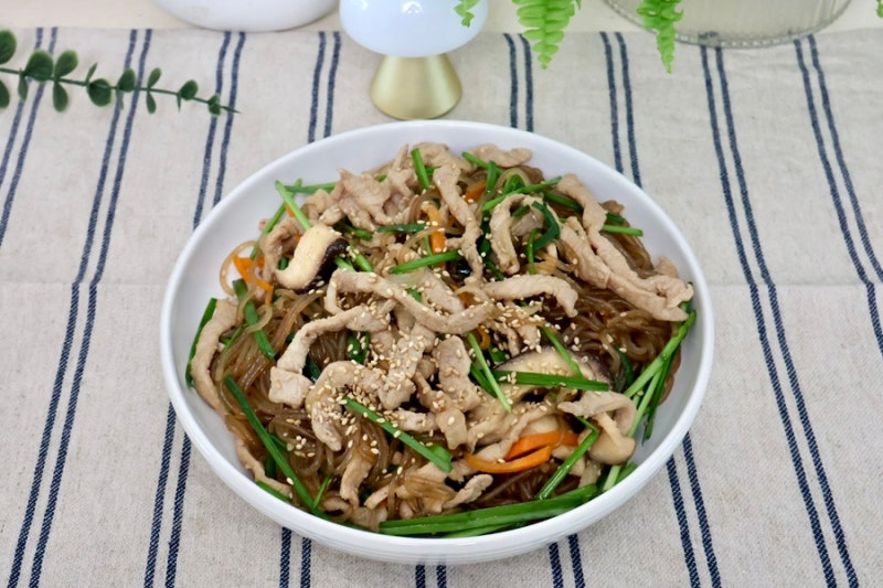 돼지고기 잡채 레시피 이렇게 만들면 한 접시 순삭!