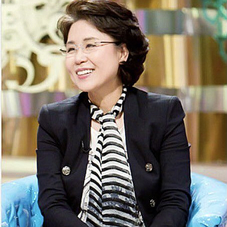 김다현 무대 공개 비판했던 심수봉, 하루 만에 사과하며 꺼낸 말