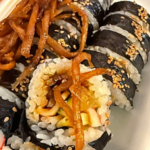 [경주] 경주 성동시장 ‘명동김밥’ 우엉김밥 줄서서 먹을 맛일까? (정확한 위치 정보, 내돈....