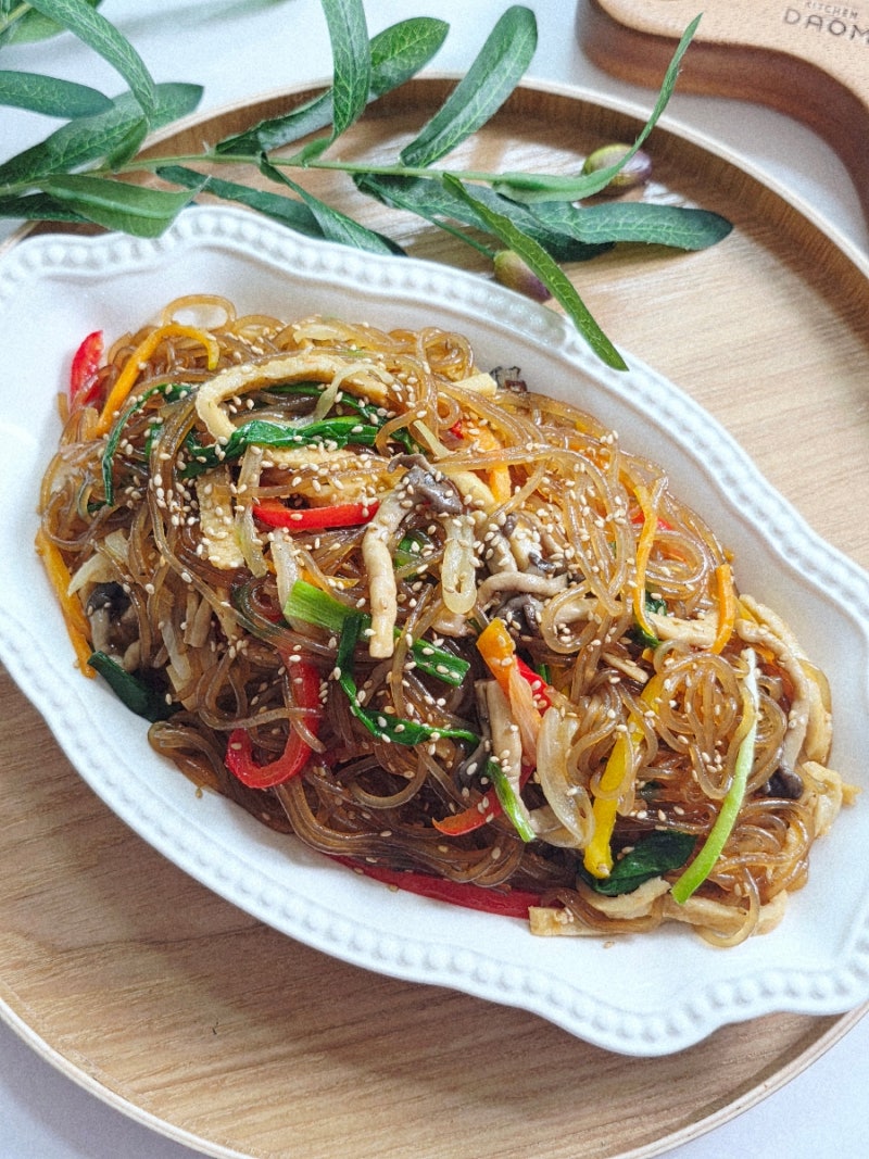 고기 없는 잡채가 이렇게 맛있다고?당면이 불지 않는 급식대가 어묵잡채 레시피!