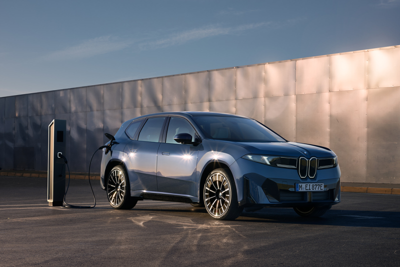 "이전 모델 타던 분들은 놀라실걸요" 2026 BMW iX3 개선된 세대 변화와 핵심 성능 요약