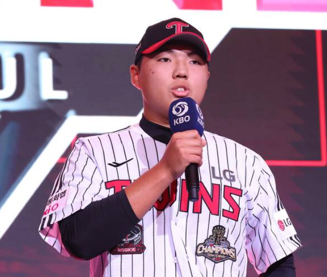 "150km 던지는데 원하는 건 따로 있다고?" LG 윤예성이 진짜 되고 싶은 투수