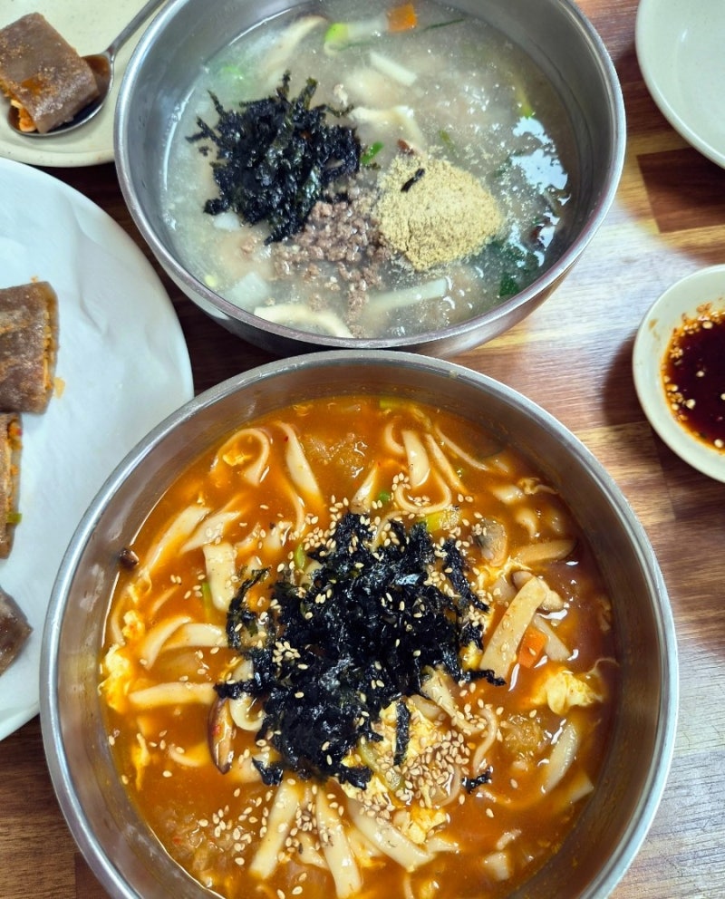 [강릉중앙시장맛집: 장칼국수+감자옹심] '여왕개미식당'에 간 홍순이