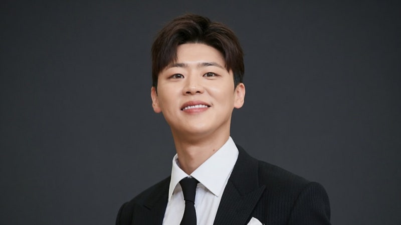 전국투어 전석매진에 마이클 잭슨 춤까지, 그런데 박지현에게 지금 더 필요한 건 ‘대표곡 ....