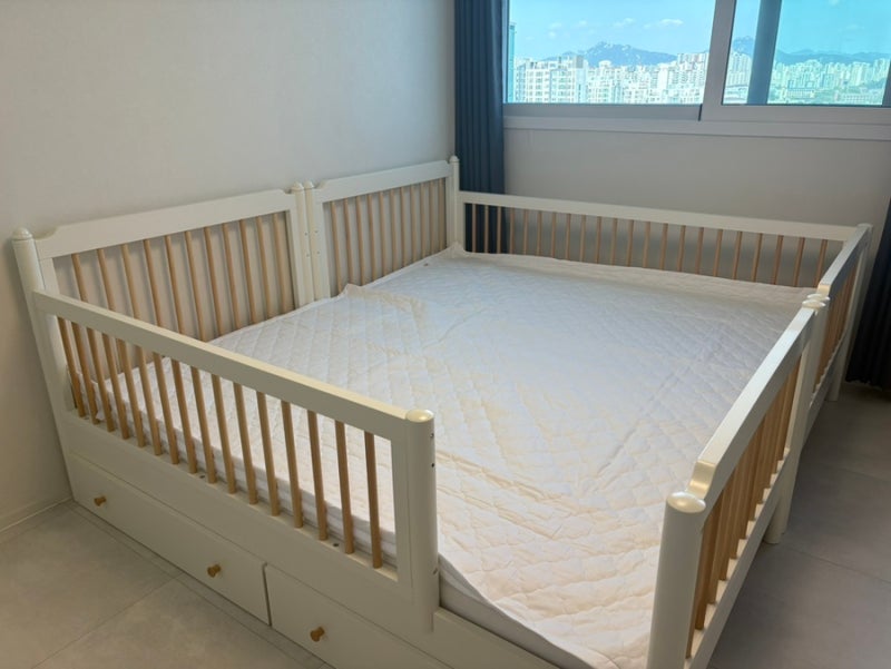 쌍둥이 데이베드 원목 패밀리침대 ㅣ 안데르센 용산아이파크몰 쇼룸, 올리버 & 빌리 비교