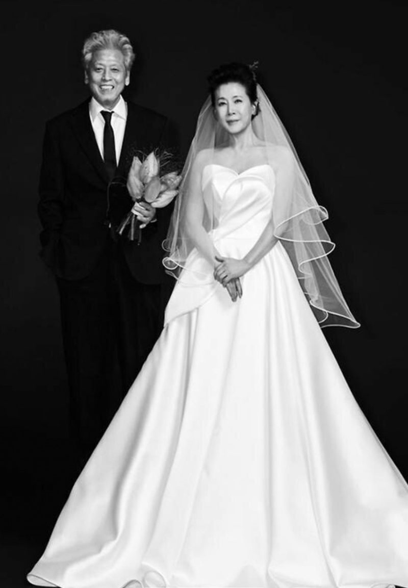 대체 무슨 일! 박정수·정을영 | ‘25년 사실혼’인데 갑자기 웨딩드레스…사진 뒤에 더 궁금....