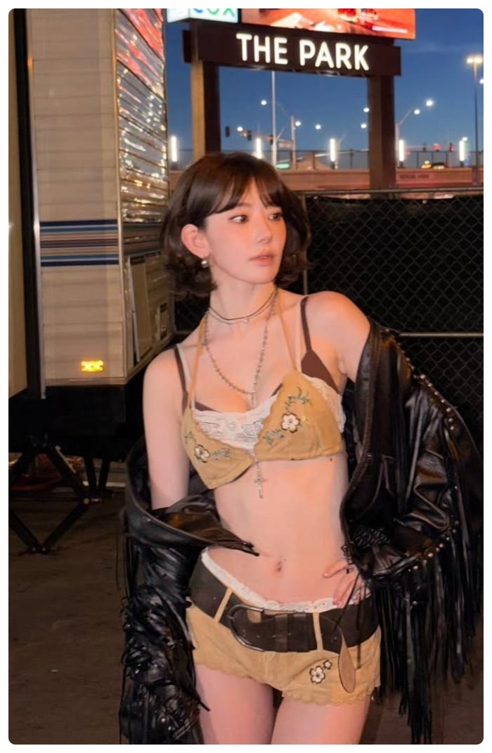 LE SSERAFIM's Sakura's Latest Update: Her Surprising Body Revealed Backstage in Las Vegas!