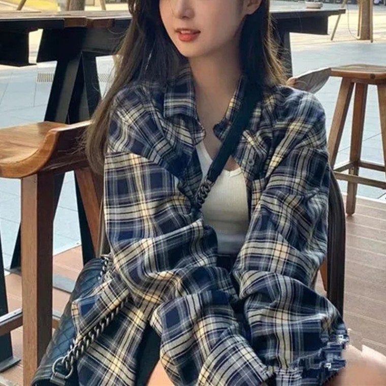 어썸무드 체크 여성 남방 간절기 셔츠 블라우스 오버핏 네츄럴 아우터 학생 가을남방