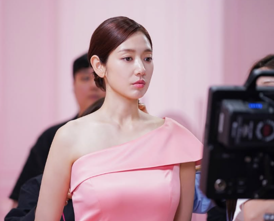 박신혜 프로필 나이 키 고향 학교 데뷔 작품활동 남편 최태준 결혼 둘째 MBTI 손톱 근황